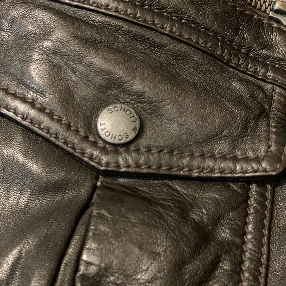 Schott nyc leather jacket. Very soft comfortable and stylish - Picture 8 of 9